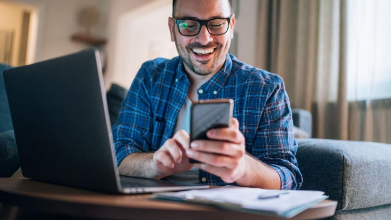 Συμμετέχοντες σε σεμινάριο υπολογισμού καθαρής περιουσίας